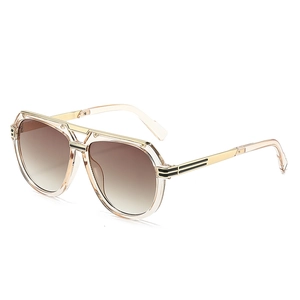 Fashionable pilot sunglasses with champagne frames and brown gradient lenses for men