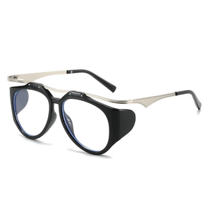 Steampunk oval sunglasses with black frames, side shields and silver metal temples