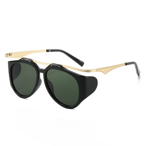 Oval sunglasses with black thick frame, side shields and gold metal temples