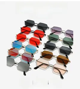 Collection de lunettes de soleil hexagonales rétro avec montures dorées en divers coloris