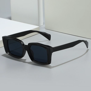 Square Frame Sunglasses Retro Thick PC Frame And PC Lenses UV400 Protection Vintage Fashion For Men Women Outdoor