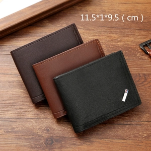 Portefeuilles fins bicolores pour hommes en cuir noir et marron avec logo métal