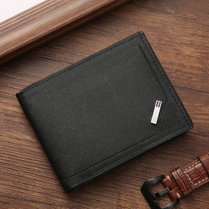 Portefeuille pour homme en cuir noir mince avec design horizontal et texture