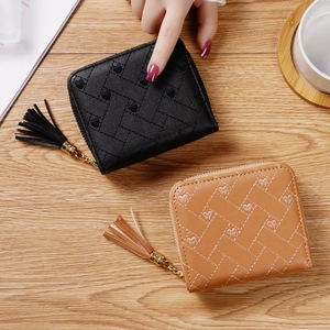 Petit Portefeuille Femme Broderie Coeur Cuir PU Gland Fermeture Éclair Court Bifold Porte-Cartes RFID Filles