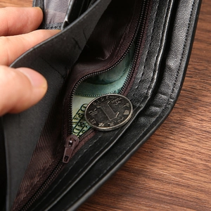 Portefeuille pour hommes en cuir noir avec fentes pour cartes et poche à fermeture