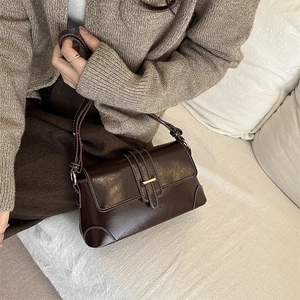 Women PU Leather Crossbody Bag Retro Contrast Stitching Flap Shoulder Bag Minimalist Trendy Small Square Bag Elegant