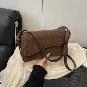 Leopard Print Crossbody Bag Women Matte PU Leather Shoulder Bag Vintage Baguette Bag Small Underarm Square Purse