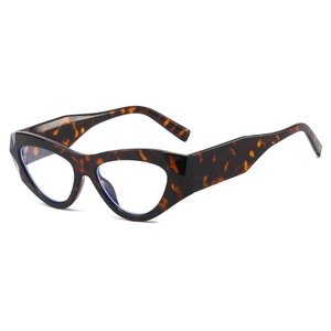 Retro cat-eye tortoiseshell glasses frame with wide temples and blue light flat lenses