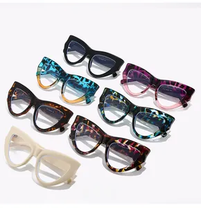 Showcase of seven color variants for cat-eye glasses frames including tortoise and gradients