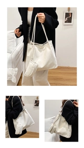 Détail du sac cabas blanc minimaliste avec mini pochette assortie et texture cuir