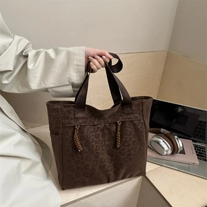 Grand Sac Fourre-Tout Imprimé Léopard Femmes Polyester Sac À Épaule Durable Avec Fermeture Éclair Poches Latérales Style Décontracté