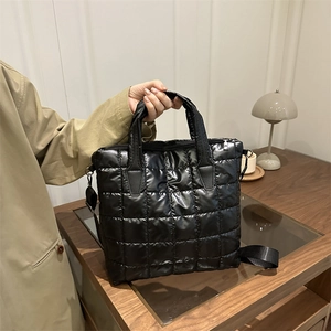 Sac Fourre-Tout Matelassé Femme Métallisé Brillant Rembourré Poignée Supérieure Bandoulière Sac À Main Streetwear