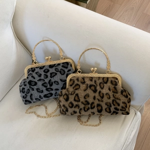Women Leopard Print Plush Crossbody Bag Vintage Faux Fur Kiss Lock Handbag With Metal Handle And Gold Chain Strap