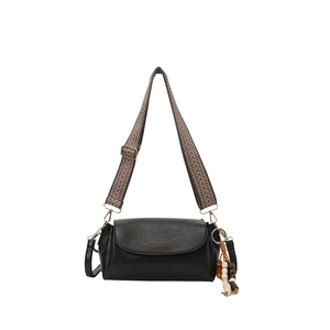 Borsa a tracolla retrò in pelle nera con ampia tracolla intrecciata e ciondolo