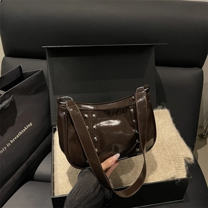 Retro Patent PU Leather Underarm Shoulder Bag With Silver Rivets Wide Strap Simple Y2K Fashion Women Pouch