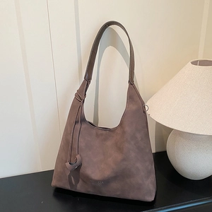 Borsa hobo vintage marrone scuro opaco con grande capacità e tracolla morbida