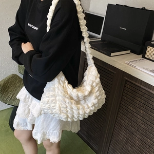 Chic white popcorn texture shoulder bag with soft cloud design and large capacity