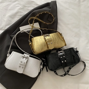 Women Croc Embossed Underarm Shoulder Bag PU Leather With Metal Rivets Grommet Strap Y2K Retro Style Baguette Bag