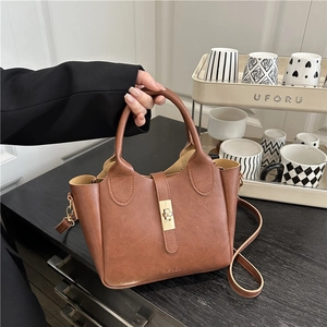 Sac À Main Rétro En Cuir PU Pour Femmes Avec Serrure En Métal Doré Bandoulière Amovible Sac Fourre-Tout D'Été Minimaliste
