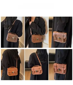 Vintage-Umhängetasche in Braun und Khaki, getragen von einem Modell in verschiedenen Ansichten