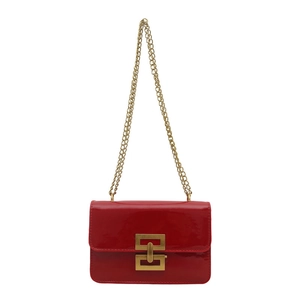 Retro red patent leather crossbody bag with elegant gold chain and secure metal lock