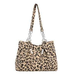Retro leopard print tote bag with pearl and chain decoration for stylish women