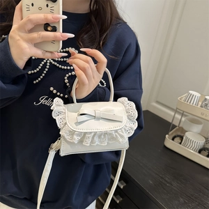 Mini borsa bianca in ecopelle con fiocco e finiture in pizzo stile dolce per donna