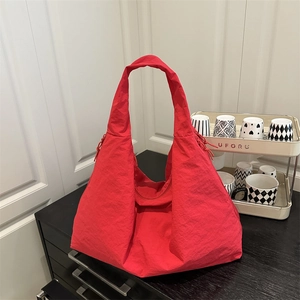 Large Capacity Nylon Shoulder Bag Crinkled Hobo Tote For Women Trendy Minimalist Urban Casual Daily Lightweight