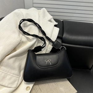 Sac Sous l'Aisselle pour Femmes Mode Minimaliste en Cuir PU Nœud en Métal Sac à Bandoulière Carré Avec Sangle Tressée