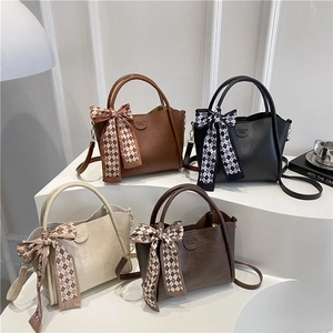 Women PU Leather Bucket Bag Crossbody Handbag With Decorative Satin Scarf Solid Color Commute Niche Fashion