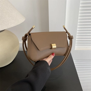 Women's PU Leather Underarm Bag Minimalist French Style Shoulder Crossbody Bag With Metal Lock Fashion Commuting Handbag