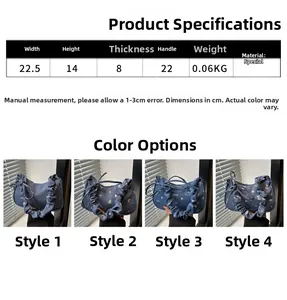 Guide des tailles montrant largeur 22,5cm et hauteur 14cm pour sac à main en denim