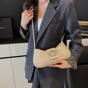 Sac baguette beige crème chic avec boucle en strass et bandoulière pour femmes à la mode