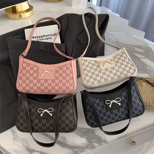 Borsa Sottobraccio Con Stampa Monogramma M Pelle PU Retrò Borsa Baguette Con Fibbia A Fiocco Dorato Piccola Borsa A Mano A Tracolla Versatile