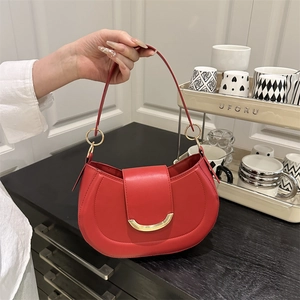 Sac Bandoulière Femme en Cuir PU Minimaliste Demi-Lune Couleur Unie Sac à Épaule Tendance avec Boucle Dorée