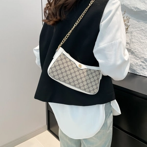 Fashionable women's gray monogram shoulder bag with gold chain strap and floral logo