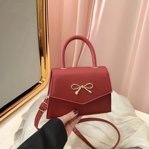 Damen Mini Handtasche PU Leder Umhängetasche Goldene Schleife Schnalle Elegant Süß Tragegriff Klappe Quadratisch Mode