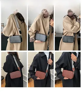 Détails du sac bandoulière matelassé en V avec large sangle jacquard en noir et café
