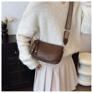 Brown Boston vintage crossbody bag with FASHION logo and wide geometric pattern strap