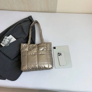 Champagne gold quilted tote bag for women, spacious shoulder bag for commuting fashion