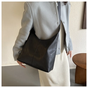 Women black leather hobo shoulder bag with textured finish and large capacity
