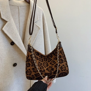 Vintage leopard print shoulder bag with gold chain strap and large capacity design