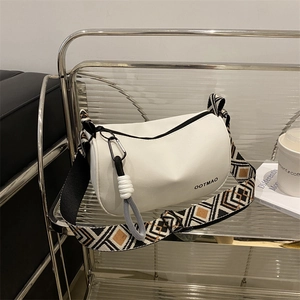 Women Crossbody Bag Waterproof Oxford Cloth Large Capacity Dumpling Shoulder Bag Geometric Wide Strap Casual Sports Style