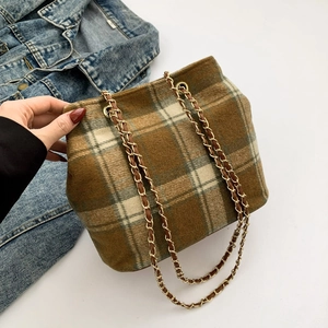 Vintage Plaid Woolen Bucket Bag For Women Retro Tweed Shoulder Bag With Metal Chain Strap British Style Crossbody