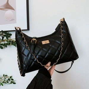 Quilted Hobo Bag PU Leather Gold Chain Turn Lock Retro Underarm Shoulder Crossbody Handbag Solid Color For Women