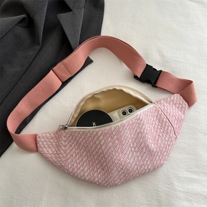 Sac ceinture en tweed rose et blanc avec sangle large réglable et rangement