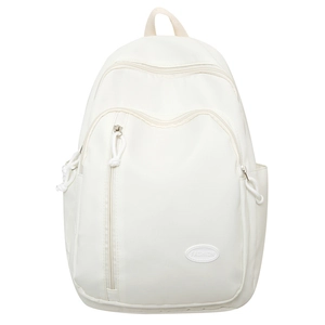 Detailansicht eines weißen wasserdichten Nylon-Rucksacks mit Taschen und FASHION-Logo
