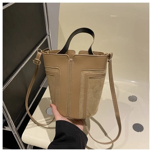 Borsa a Secchiello Vintage in Pelle PU e Tela Patchwork da Donna Moda Cuciture a Contrasto Borsa a Tracolla Regolabile
