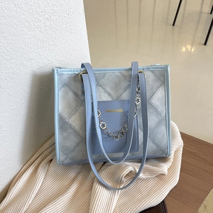 Sac À Main Fourre-Tout Tendance Pour Femmes Grande Capacité Cuir PU Matelassé Sac À Épaule Avec Chaîne Fleur Dorée