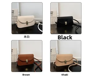 Sac bandoulière minimaliste en beige, noir, marron et kaki avec fermoir en métal